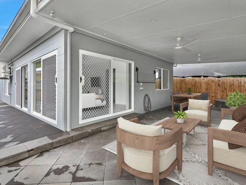 8 Rainy Mountain Place, Smithfield QLD 4878