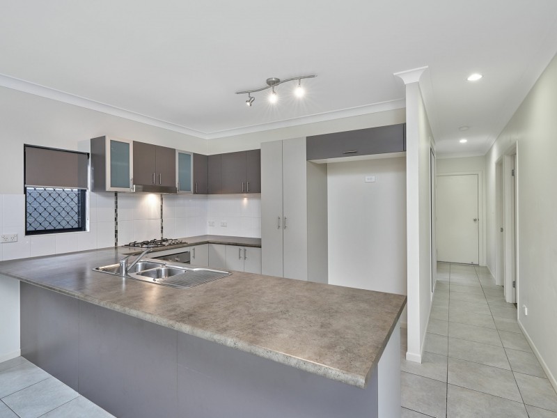 11 Sandridge Way, Smithfield QLD 4878