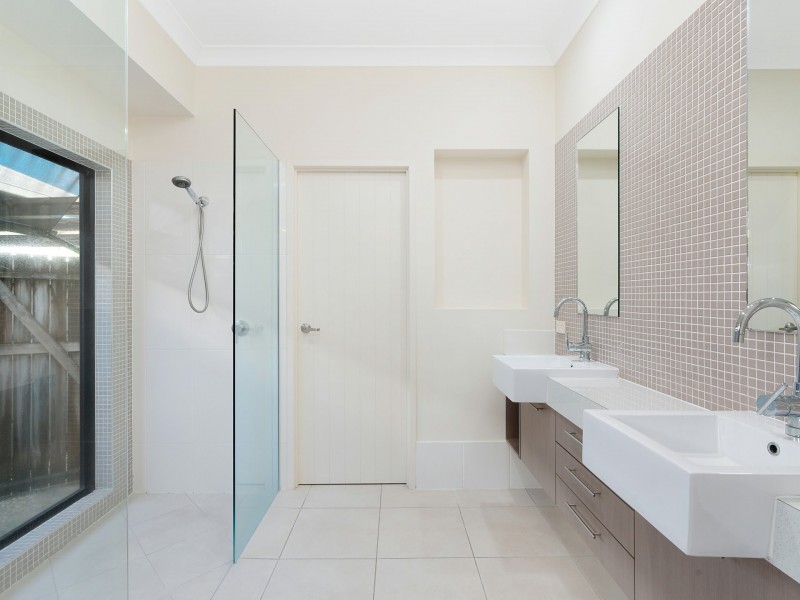 20 Selwyn Circuit, Trinity Park QLD 4879