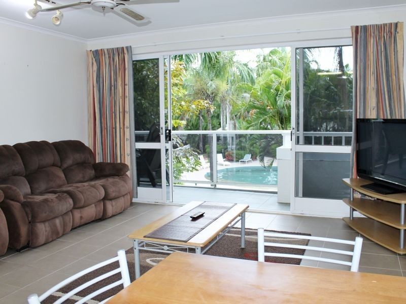 319 Coral Coast Drive, Palm Cove QLD 4879
