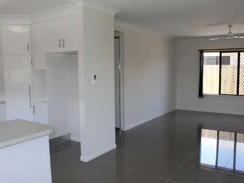 11 The Avenue, Trinity Park QLD 4879