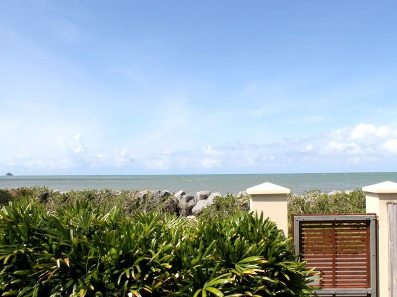 11/14 Undine Street, Clifton Beach QLD 4879