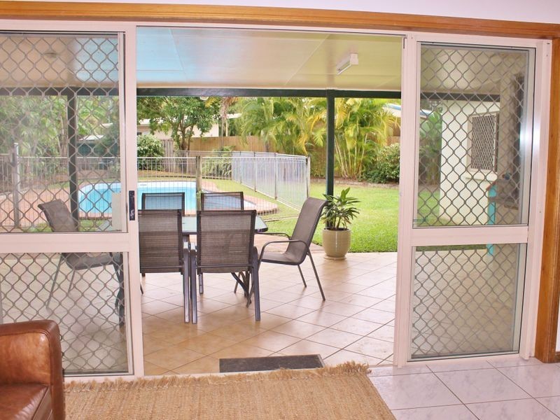 13 Volute Close, Trinity Beach QLD 4879