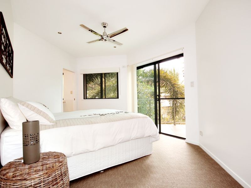3/31-33 Sims Esplanade, Yorkeys Knob QLD 4878