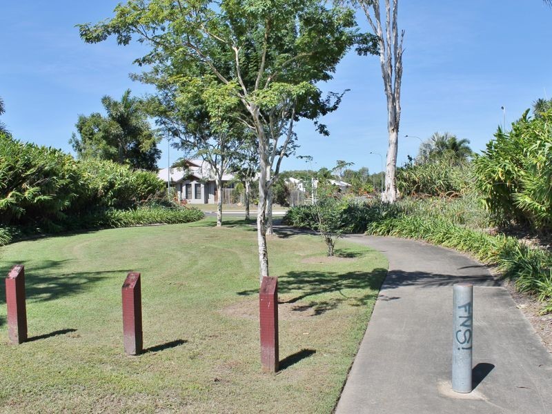13 Kimberley Street, Trinity Park QLD 4879