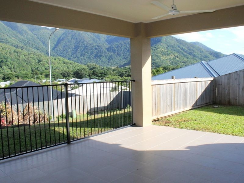 5 Queely Close, Redlynch QLD 4870