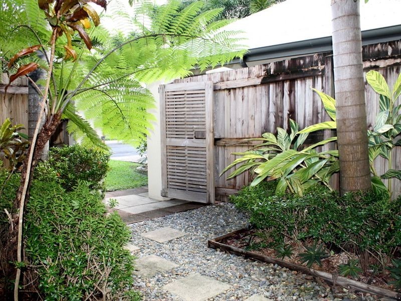 8/5-7 Arlington Esp, Clifton Beach QLD 4879