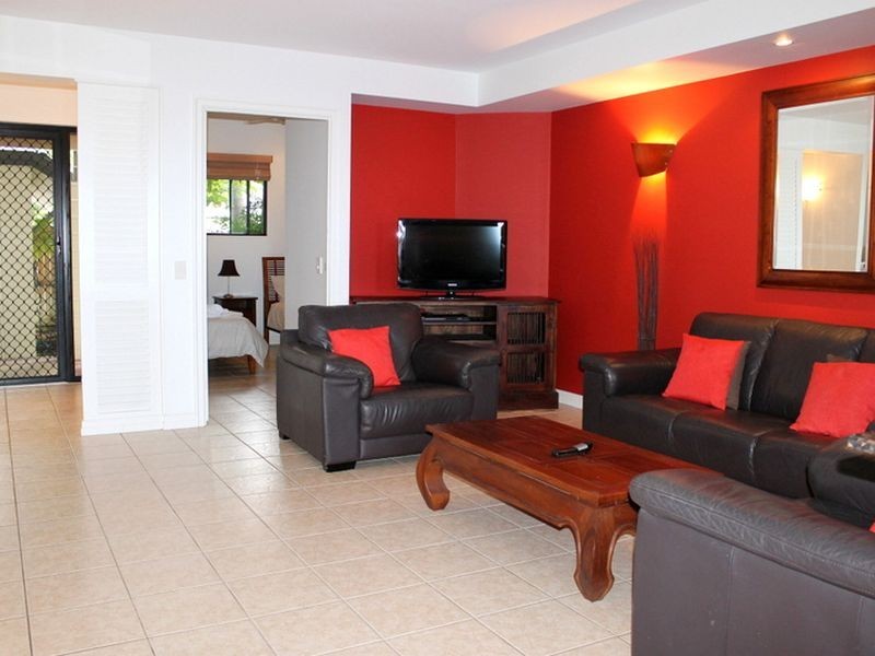 8/5-7 Arlington Esp, Clifton Beach QLD 4879