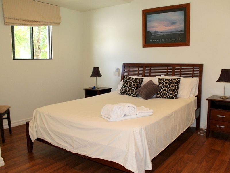 8/5-7 Arlington Esp, Clifton Beach QLD 4879