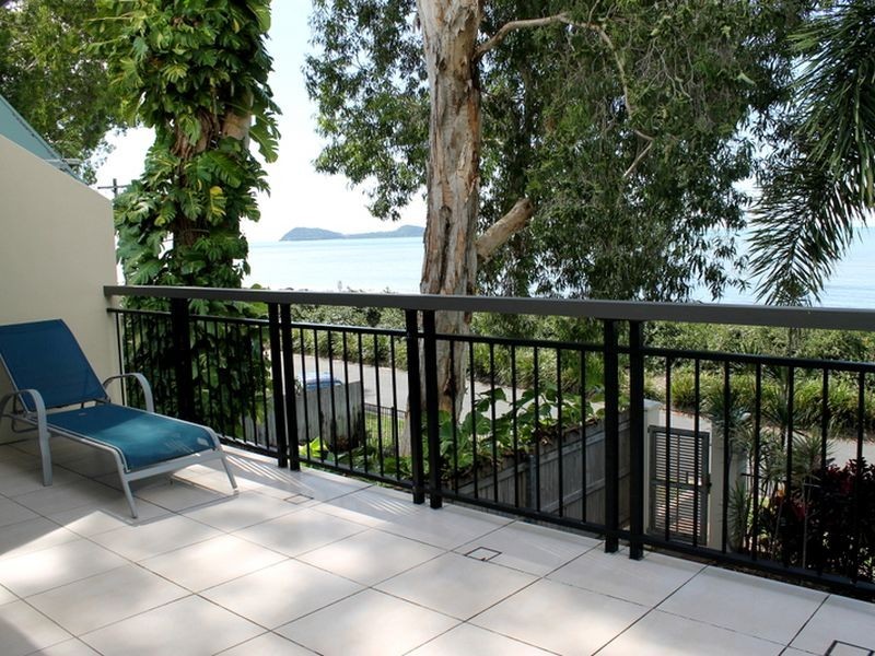 8/5-7 Arlington Esp, Clifton Beach QLD 4879