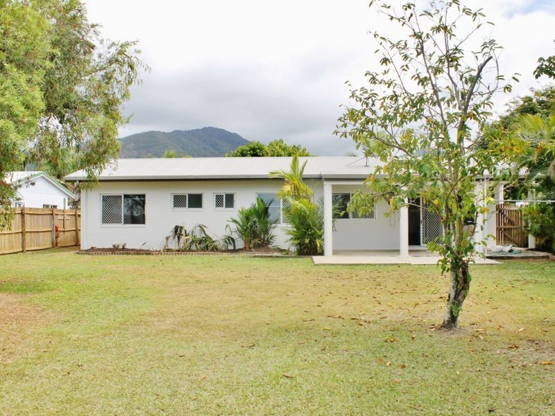 22 Lomond Street, Smithfield QLD 4878