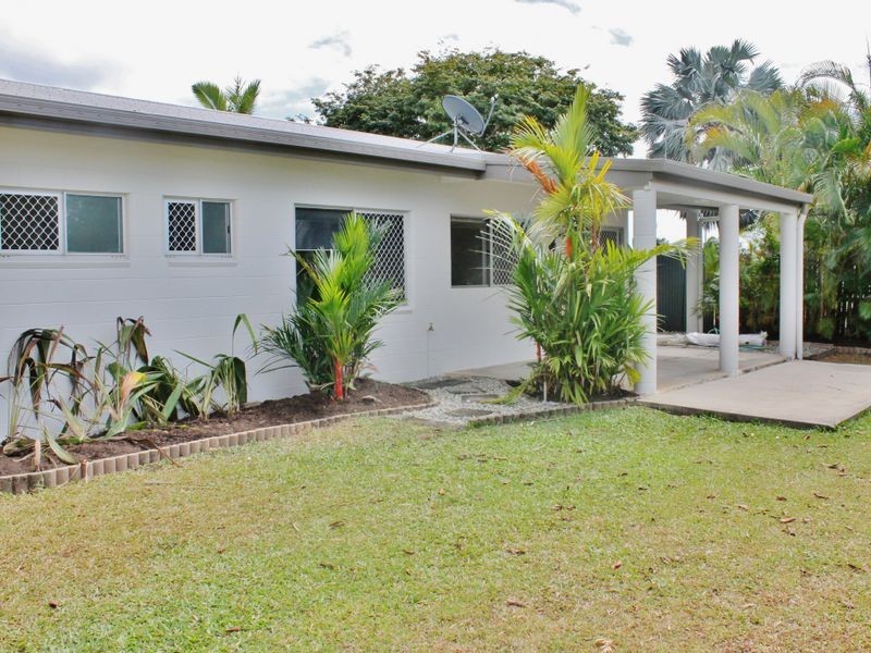 22 Lomond Street, Smithfield QLD 4878