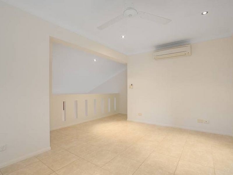 14 Barrier Close, Clifton Beach QLD 4879