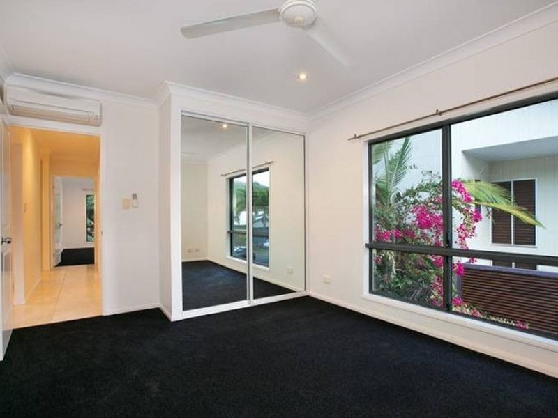 14 Barrier Close, Clifton Beach QLD 4879