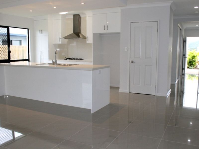 13 The Avenues, Smithfield QLD 4878