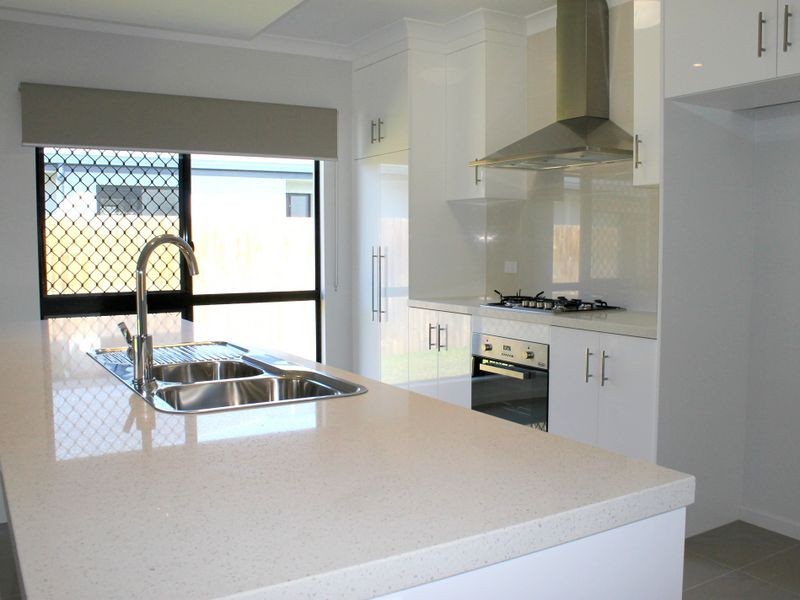 13 The Avenues, Smithfield QLD 4878