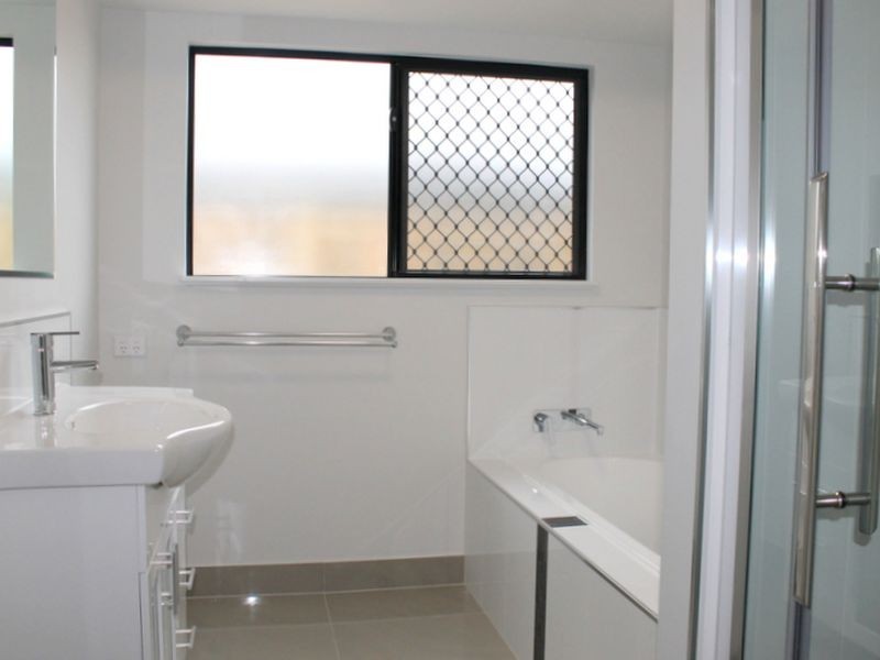 13 The Avenues, Smithfield QLD 4878