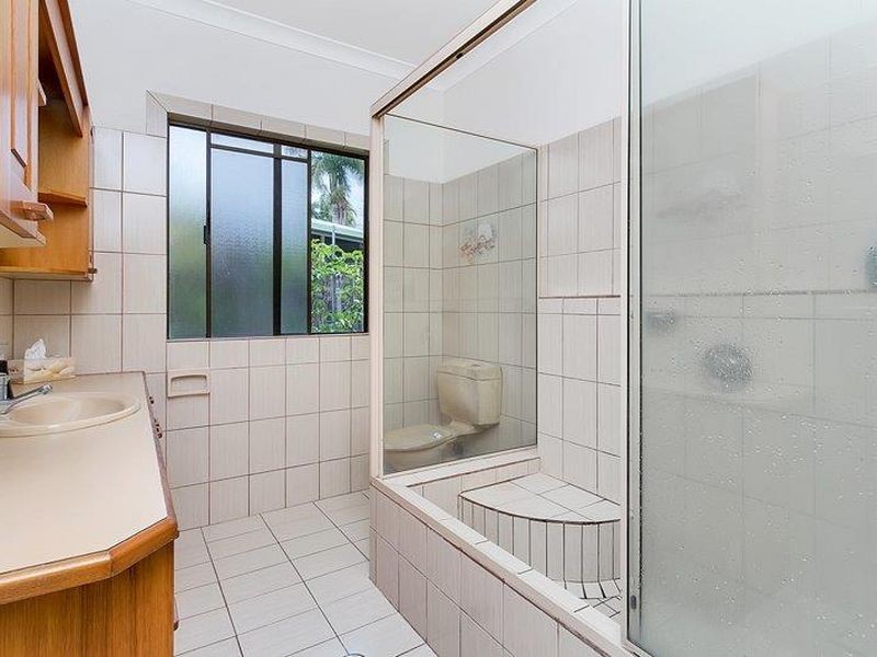 16 Scarborough Close, Kewarra Beach QLD 4879