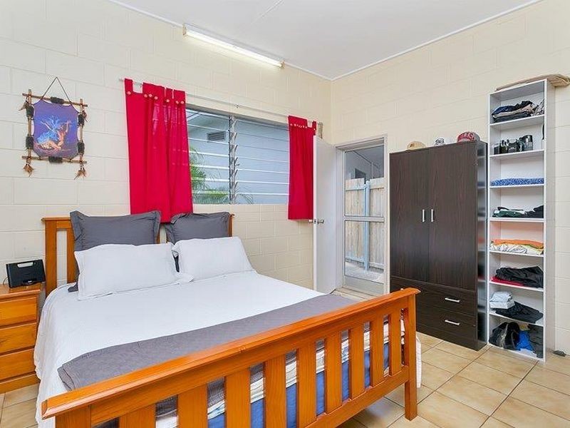 16 Scarborough Close, Kewarra Beach QLD 4879