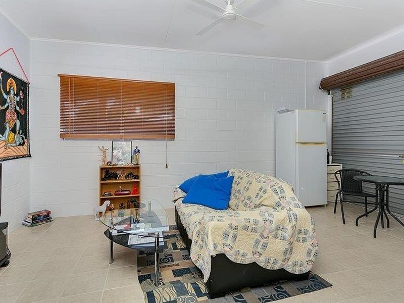 16 Scarborough Close, Kewarra Beach QLD 4879