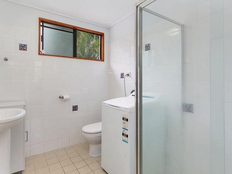 16 Scarborough Close, Kewarra Beach QLD 4879