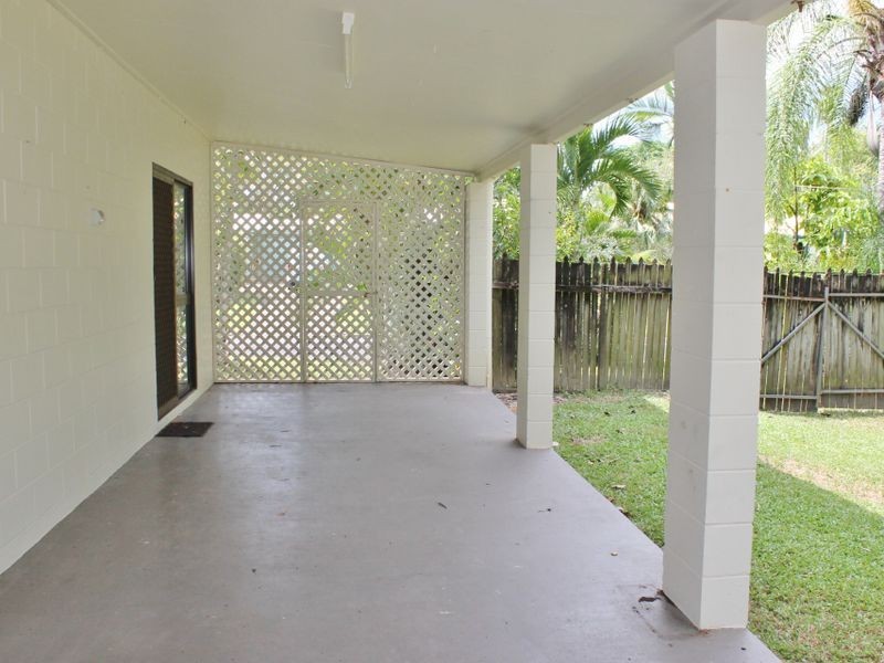 6 Rudder St, Clifton Beach QLD 4879
