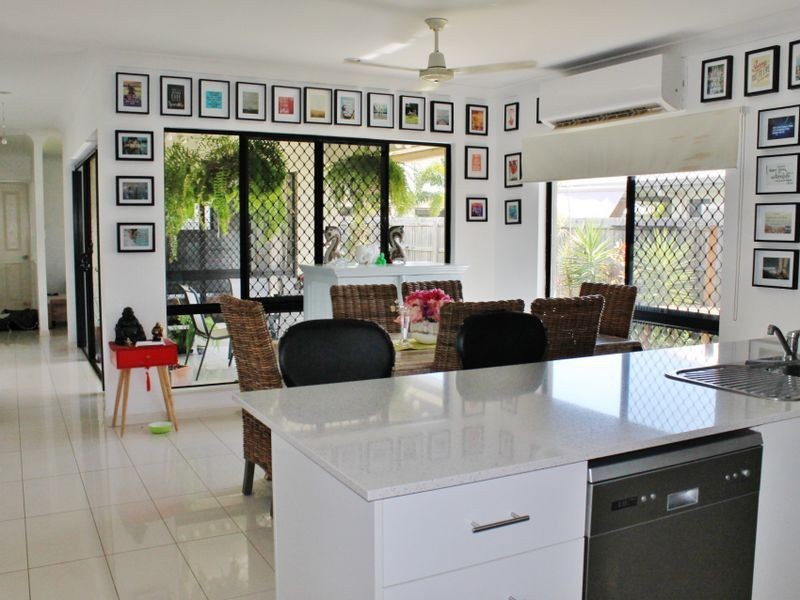 1 Sandridge Way, Smithfield QLD 4878