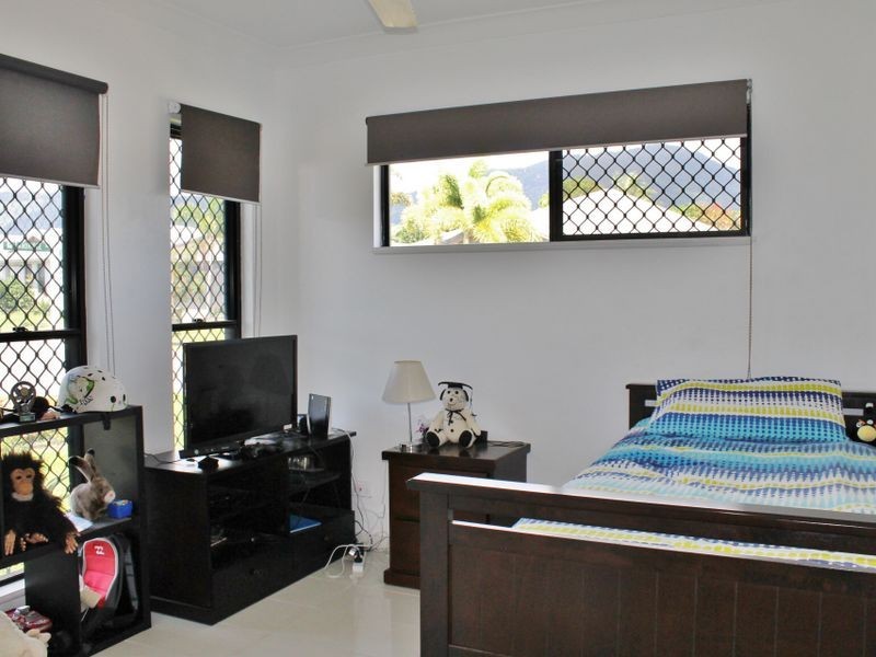 1 Sandridge Way, Smithfield QLD 4878
