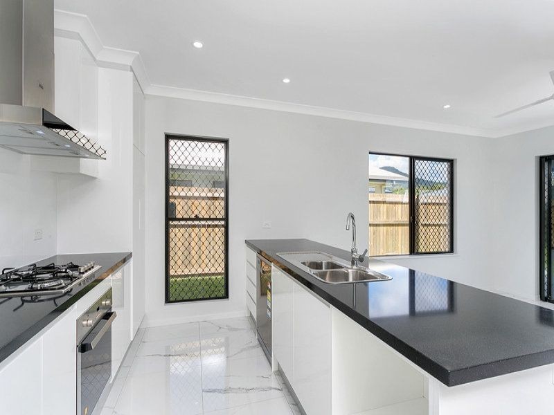 31 (lot 72 Singleton Close, Smithfield QLD 4878
