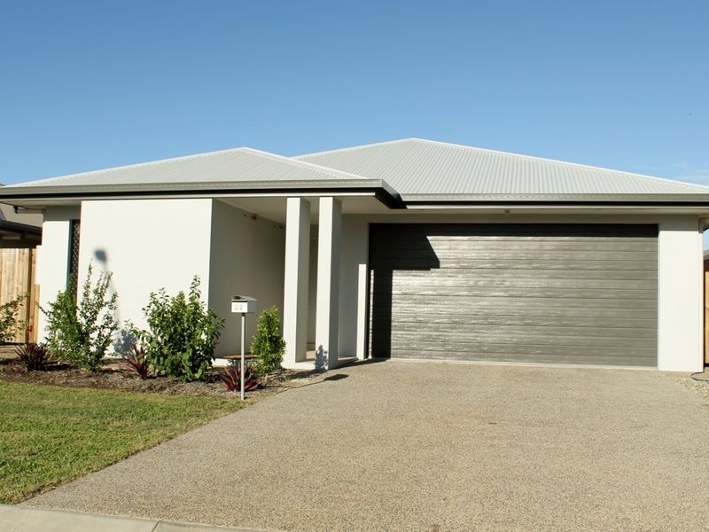 22 Thornborough Circuit, Smithfield QLD 4878