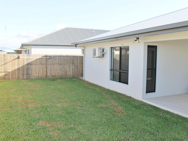 22 Thornborough Circuit, Smithfield QLD 4878