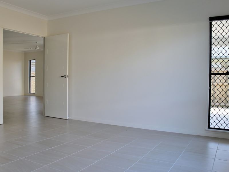 22 Thornborough Circuit, Smithfield QLD 4878