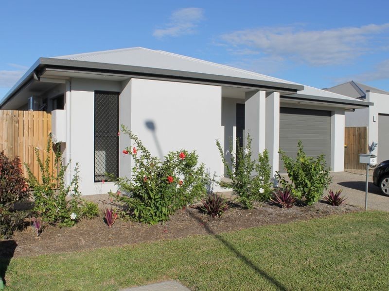 22 Thornborough Circuit, Smithfield QLD 4878