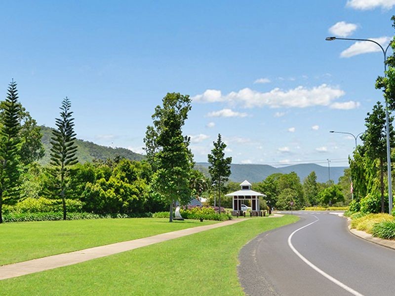 22 Thornborough Circuit, Smithfield QLD 4878
