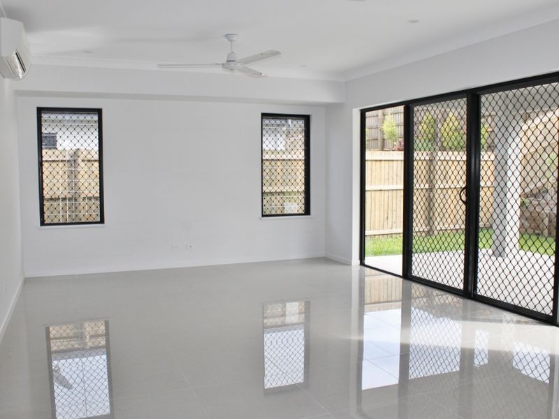 42 (LOT 72 Singleton Close, Smithfield QLD 4878