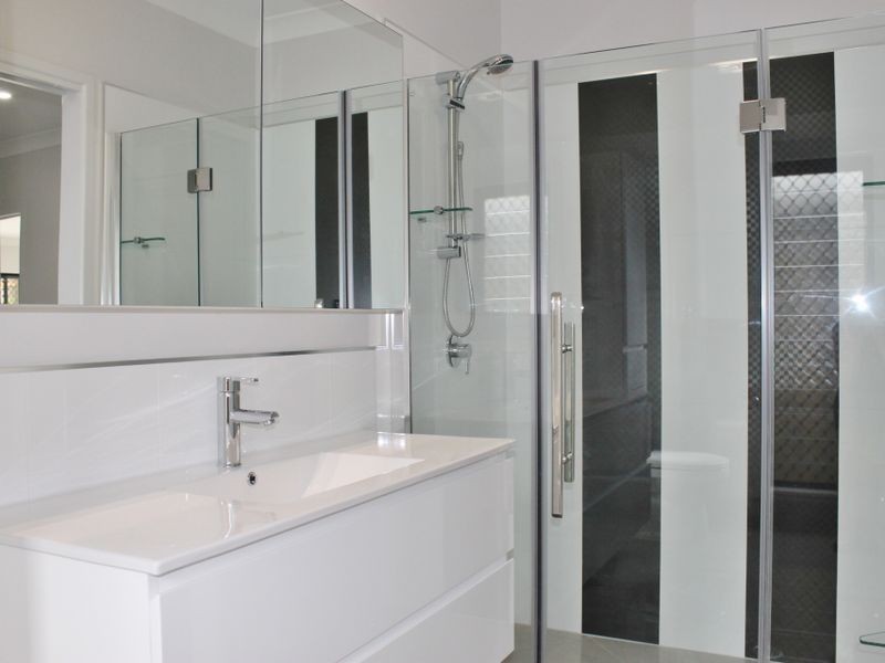42 (LOT 72 Singleton Close, Smithfield QLD 4878