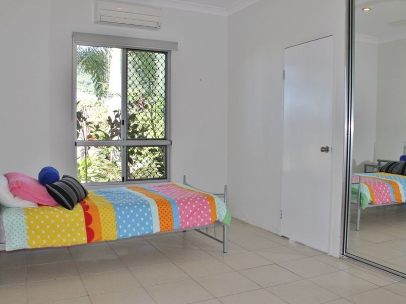 12 Greenvale Close, Smithfield QLD 4878