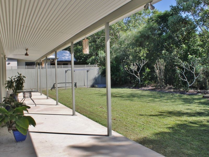12 Greenvale Close, Smithfield QLD 4878