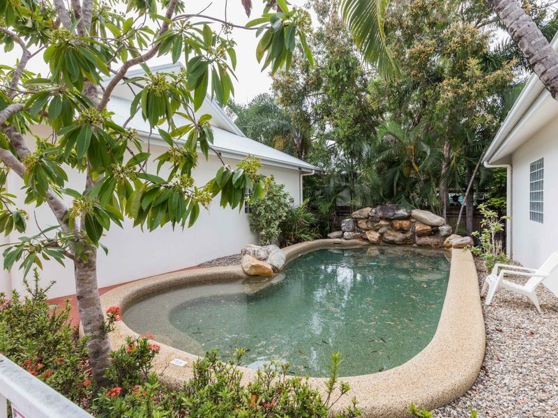 10/26-28 Oliva Street, Palm Cove QLD 4879