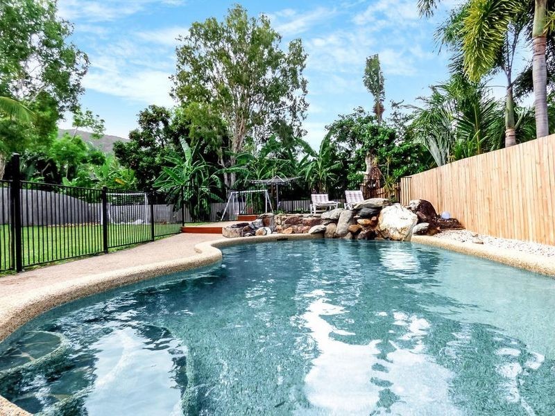 15 Beaver Street, Clifton Beach QLD 4879