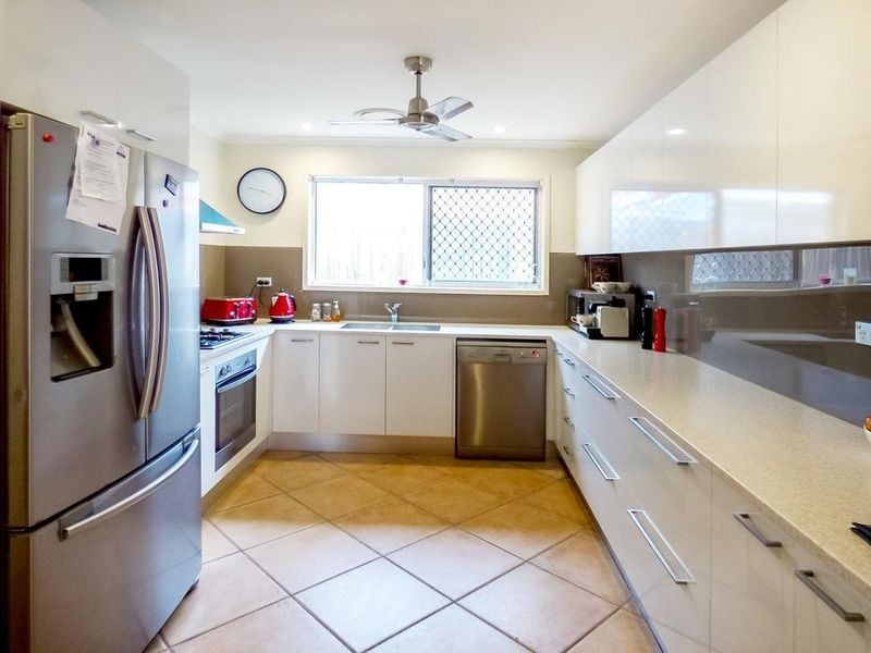 15 Beaver Street, Clifton Beach QLD 4879