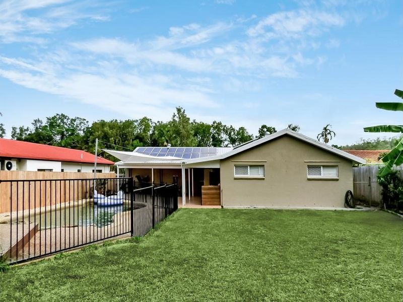 15 Beaver Street, Clifton Beach QLD 4879