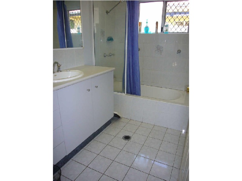 6 Lamb Street, Smithfield QLD 4878