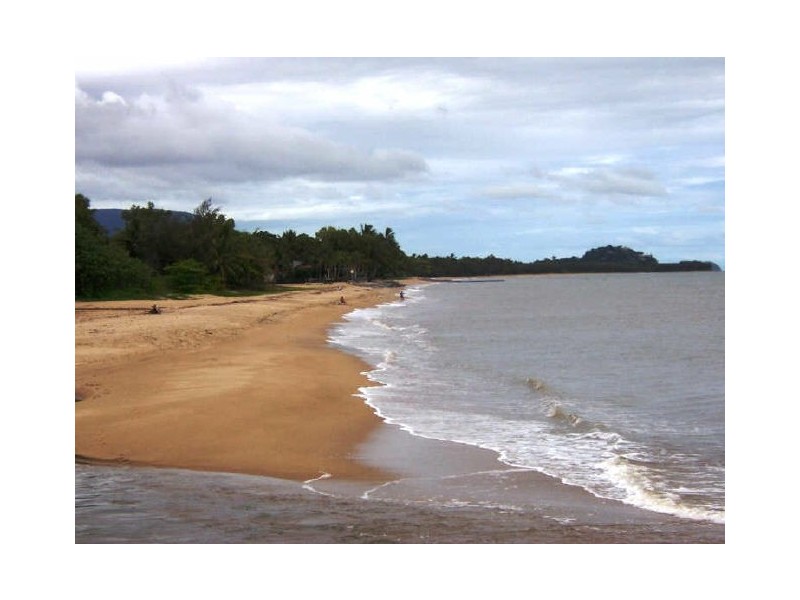 231 O’Shea Esplanade, Machans Beach QLD 4878