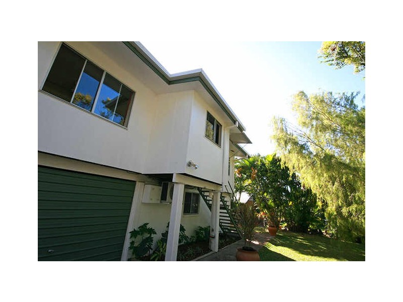80 MacIlwraith Street, Manoora QLD 4870