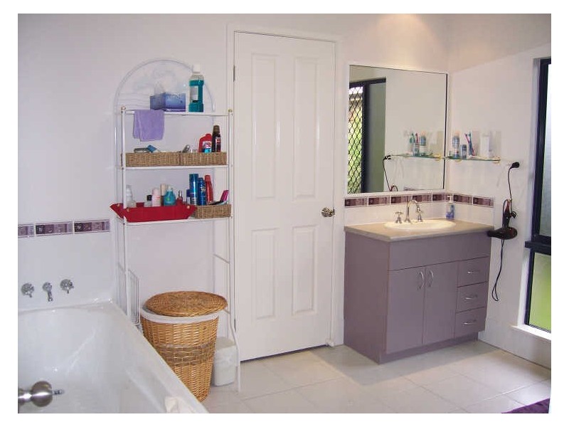 16 Howie Close, Kewarra Beach QLD 4879