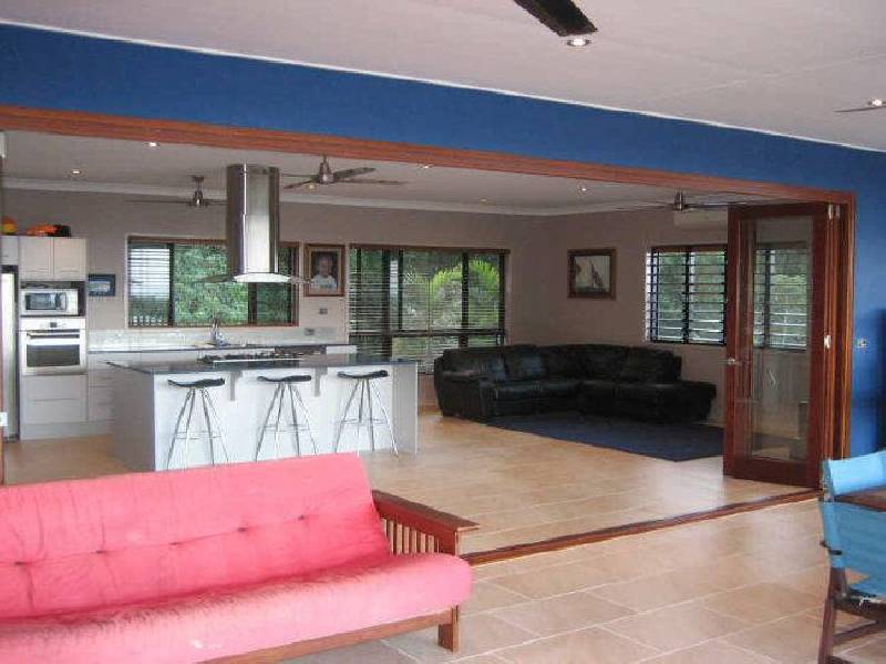 28 MacArthur Close, Palm Cove QLD 4879