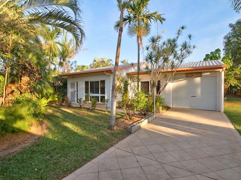 Trinity Beach QLD 4879