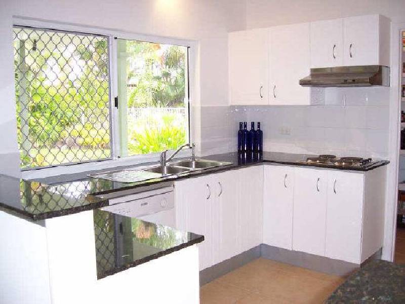4 Michaelmas Close, Clifton Beach QLD 4879