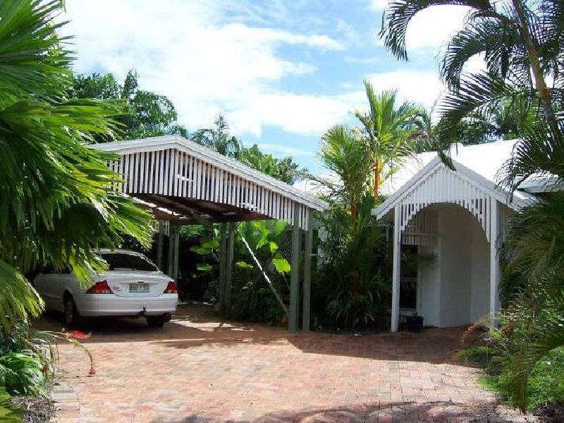 4 Michaelmas Close, Clifton Beach QLD 4879